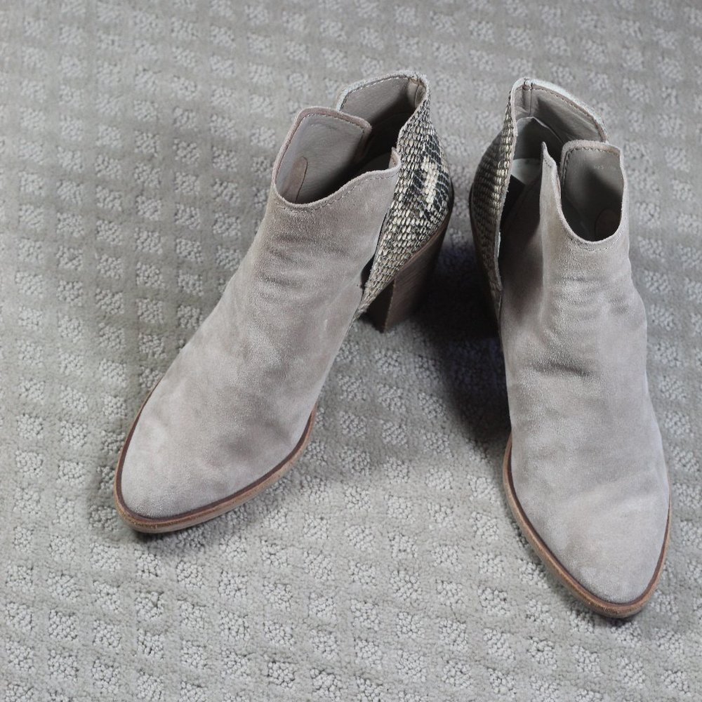 Dolce Vita Size 9 Beige Suede and Snakeskin Ankle Boots
